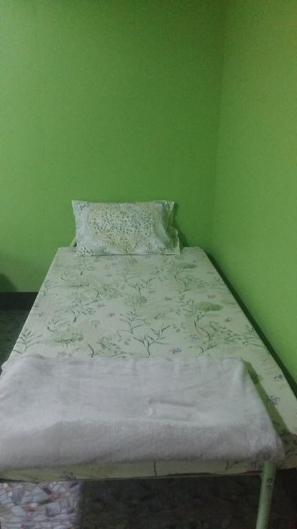 New C.H. Guest House Bangkok Pokoj fotografie